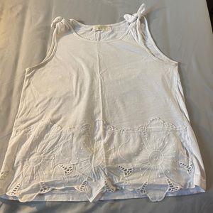 Elegant white tank top from Zara